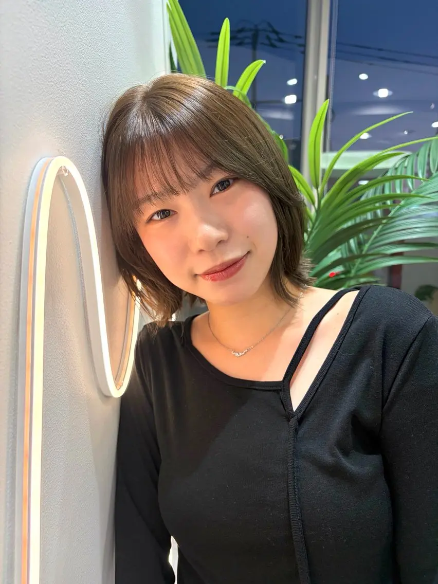 ショート 切りっぱなしボブ ボブ レイヤーカット cana 札幌レイヤースタイルのヘアスタイル