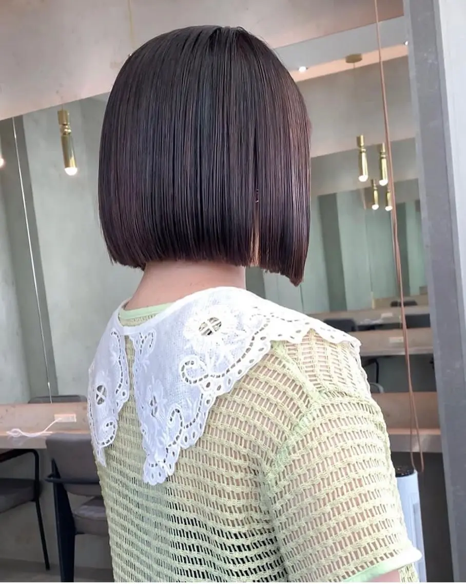 ミディアム カット ヘアカラー 縮毛矯正 トリートメント 💖ボブ/縮毛矯正 顔周りレイヤー/ユイのヘアスタイル