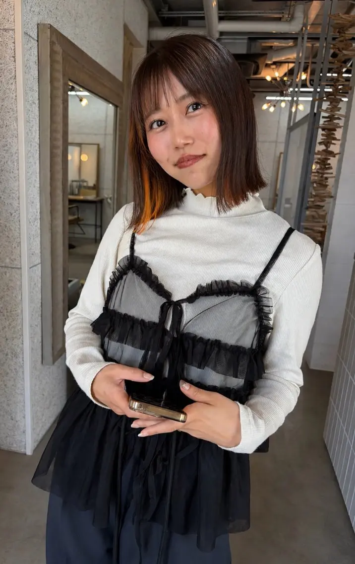 セミロング 小川 美咲のヘアスタイル