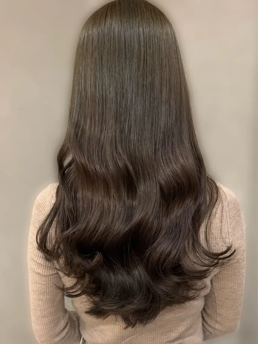セミロング カラー カット ヘアカラー トリートメント ヘアセット 縮毛矯正×艶髪カラー 髪質改善/三ツ木のヘアスタイル