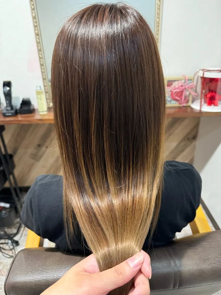 ロング カット 縮毛矯正 トリートメント 杉山 遥斗のヘアスタイル