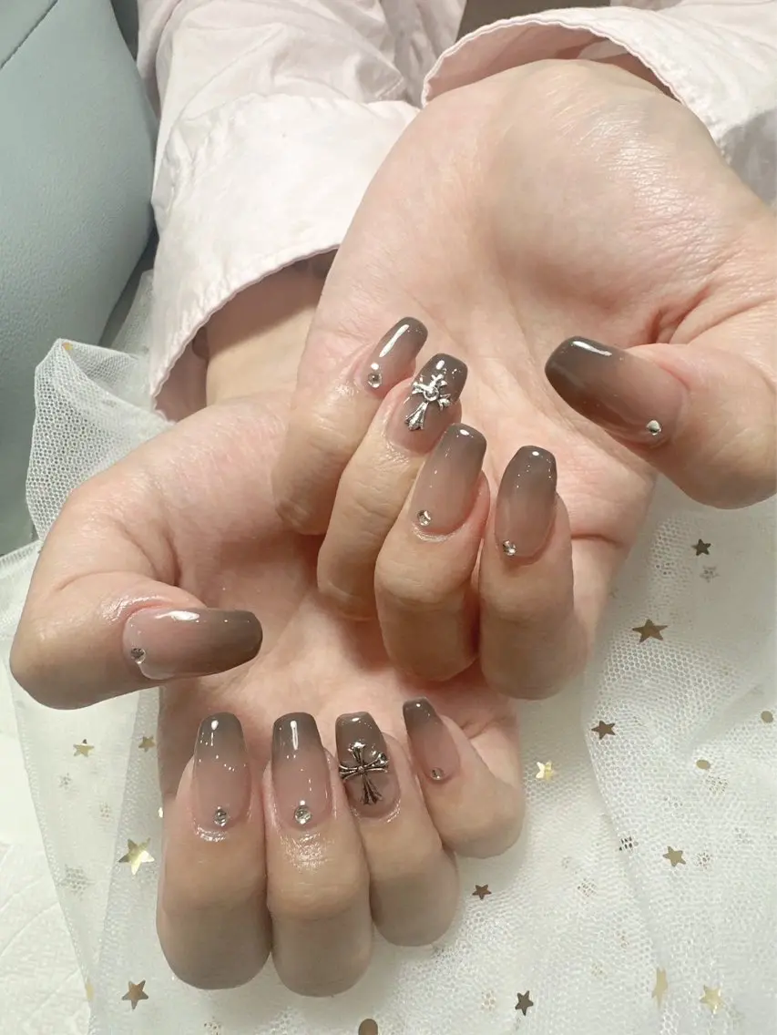 ネイル ハンドネイル AURA NAIL 🌟鶴見店のネイルデザイン