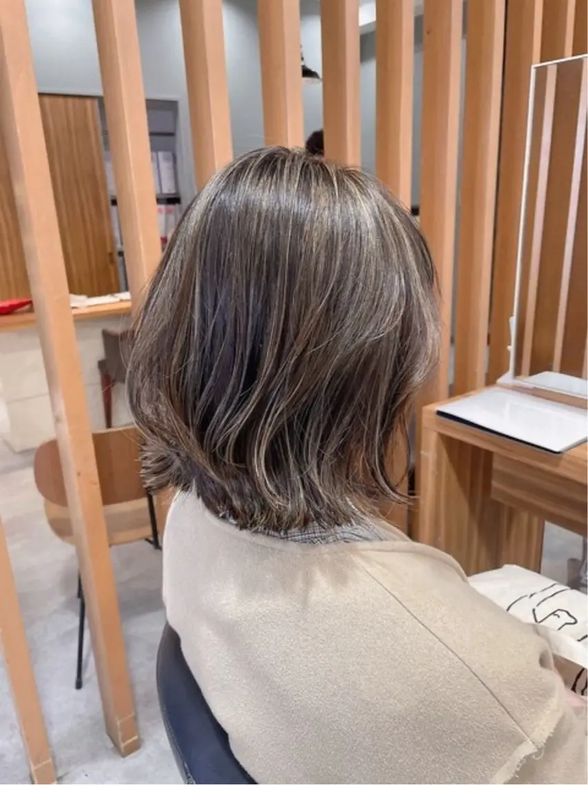 【白髪ぼかし】【海外風】ハイライト🤍の写真