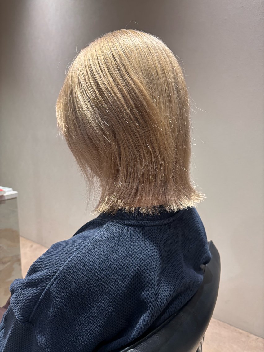 ショート 山本 真生のヘアスタイル