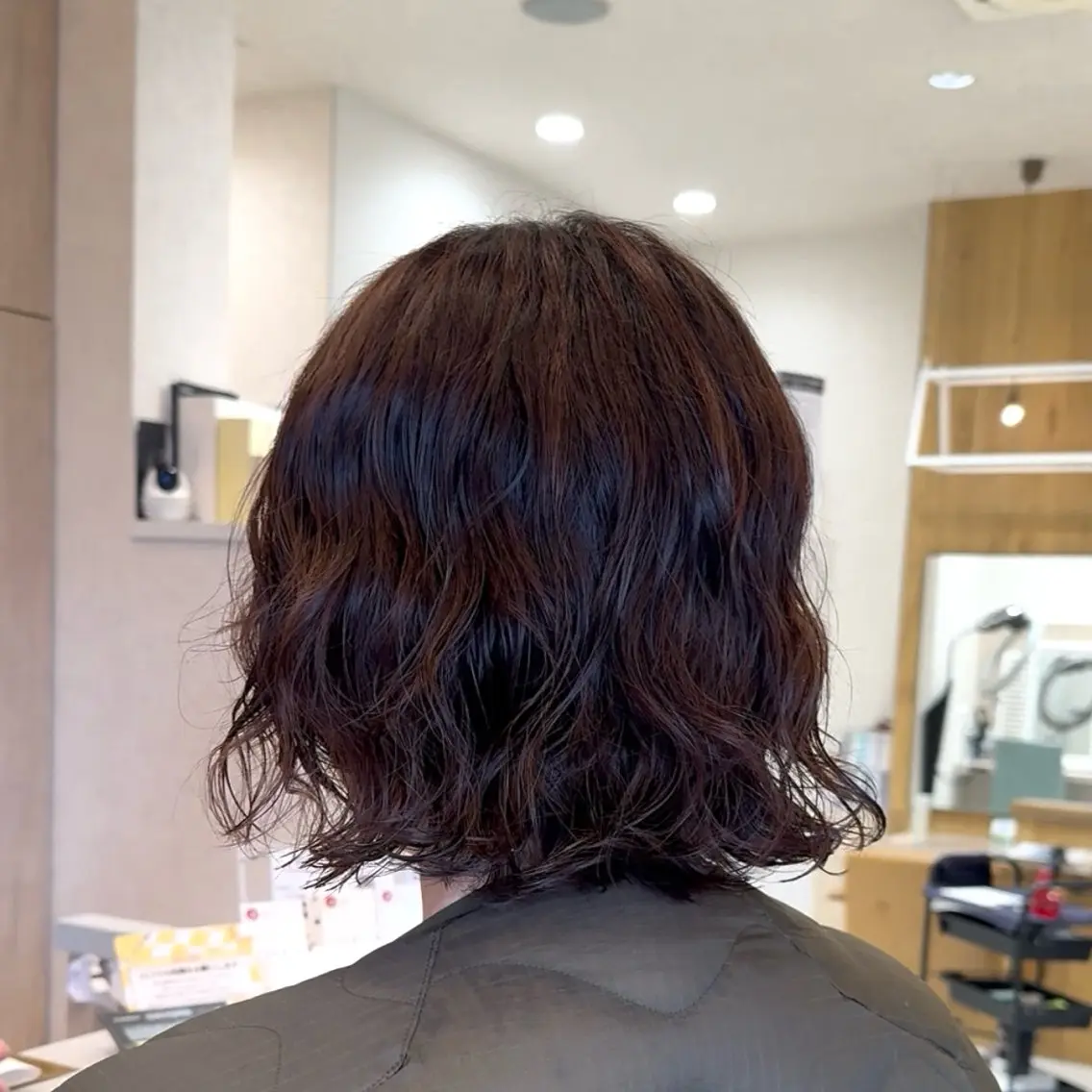 ショート パーマ ニュアンスパーマ カット パーマ 大人可愛いhair 🐾🩵HANAのヘアスタイル