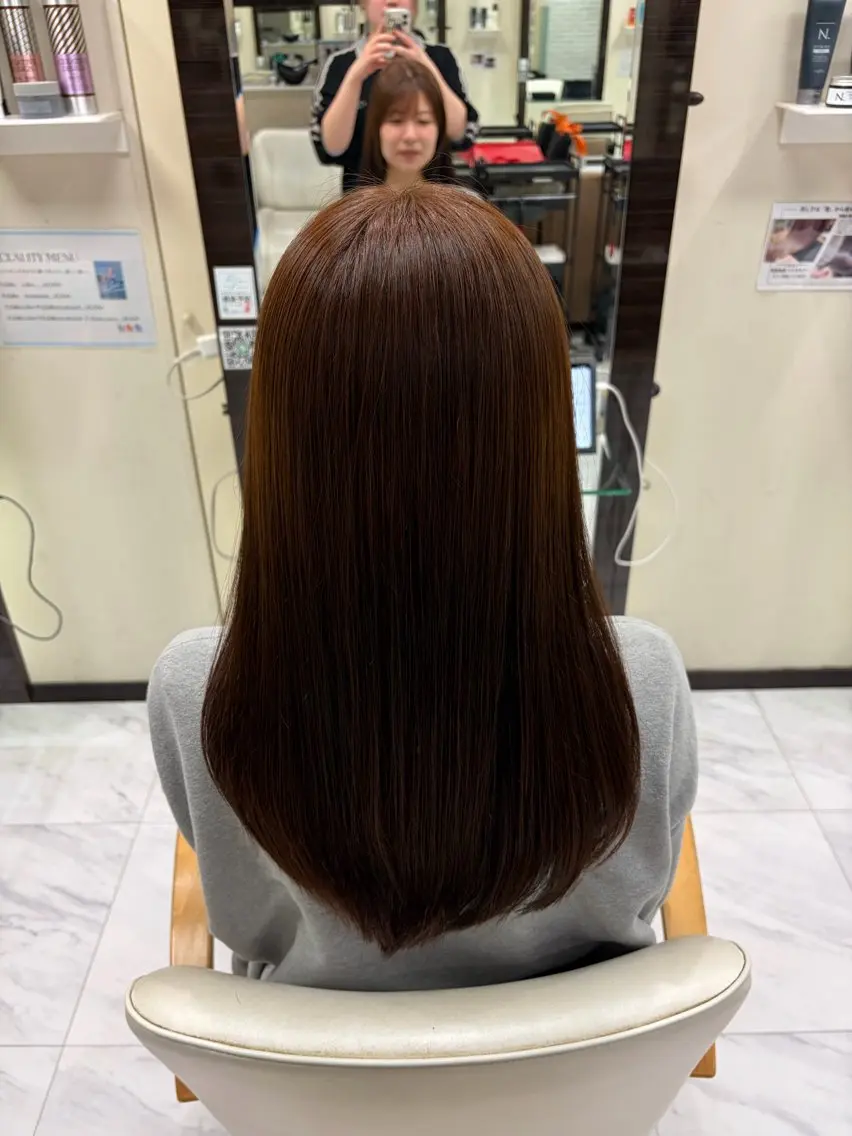 ロング カラー ブラウンカラー チョコレートブラウン ヘアカラー 旗手 沙和のヘアスタイル