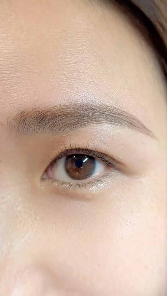 アイブロウ ハリウッドブロウリフト 眉毛ワックス脱毛 shall cocotteの眉毛・アイブロウイメージ