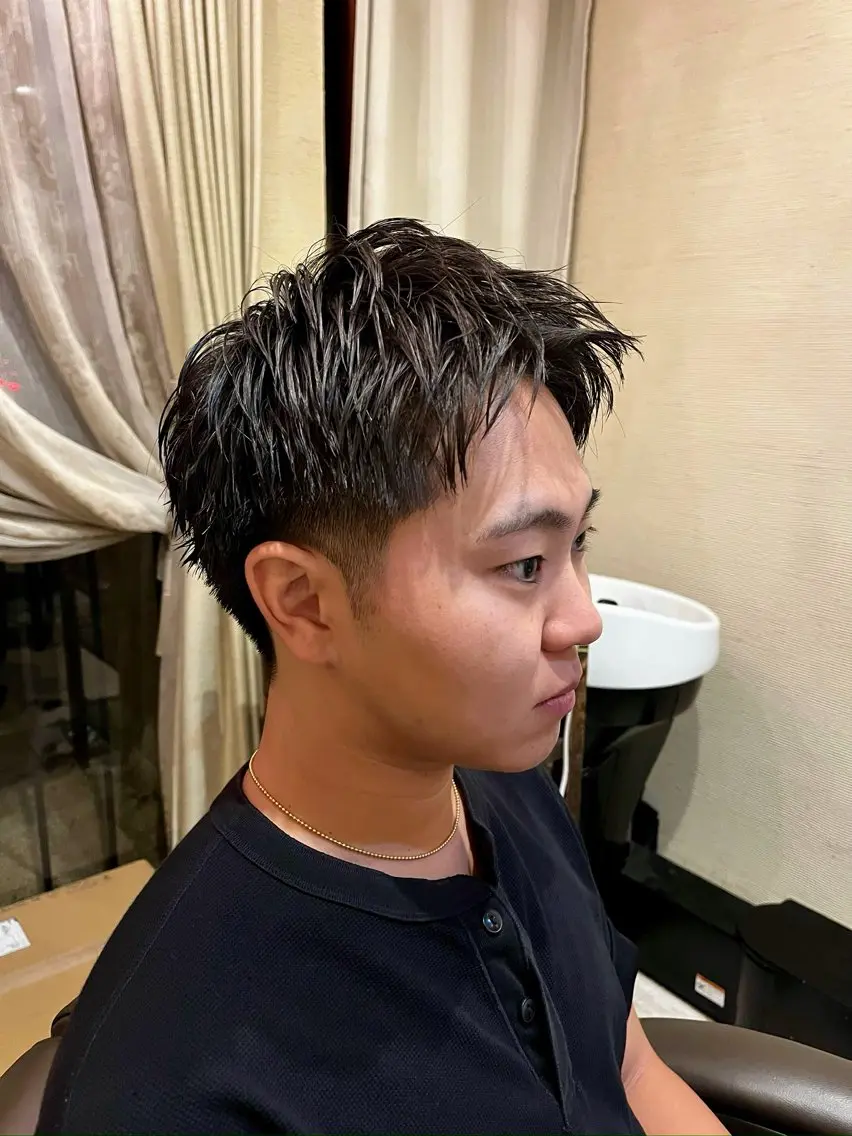 メンズ カット ヘッドスパ 透明感カラー/ レイヤー/箕浦 稜真のヘアスタイル
