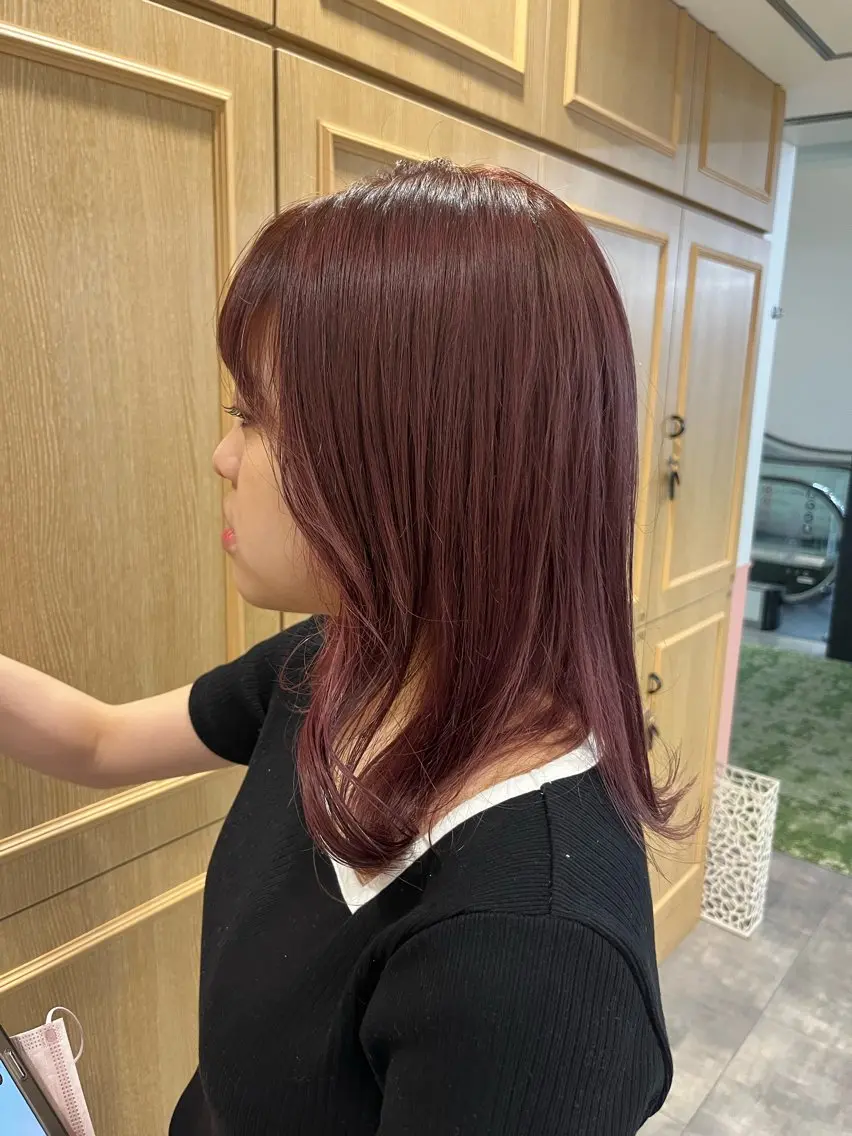 ミディアム カラー カシス 透明感カラー ピンクカラー 髪質改善 似合わせカット ヘアカラー トリートメント なんば/個室サロン タナカヒナ🌼のヘアスタイル