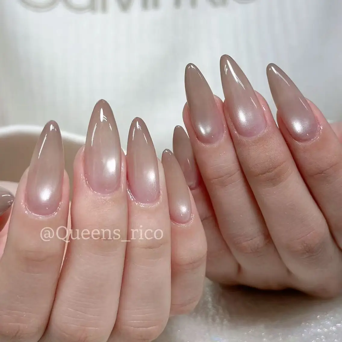 ネイル ハンドネイル Queens テイのネイルデザイン
