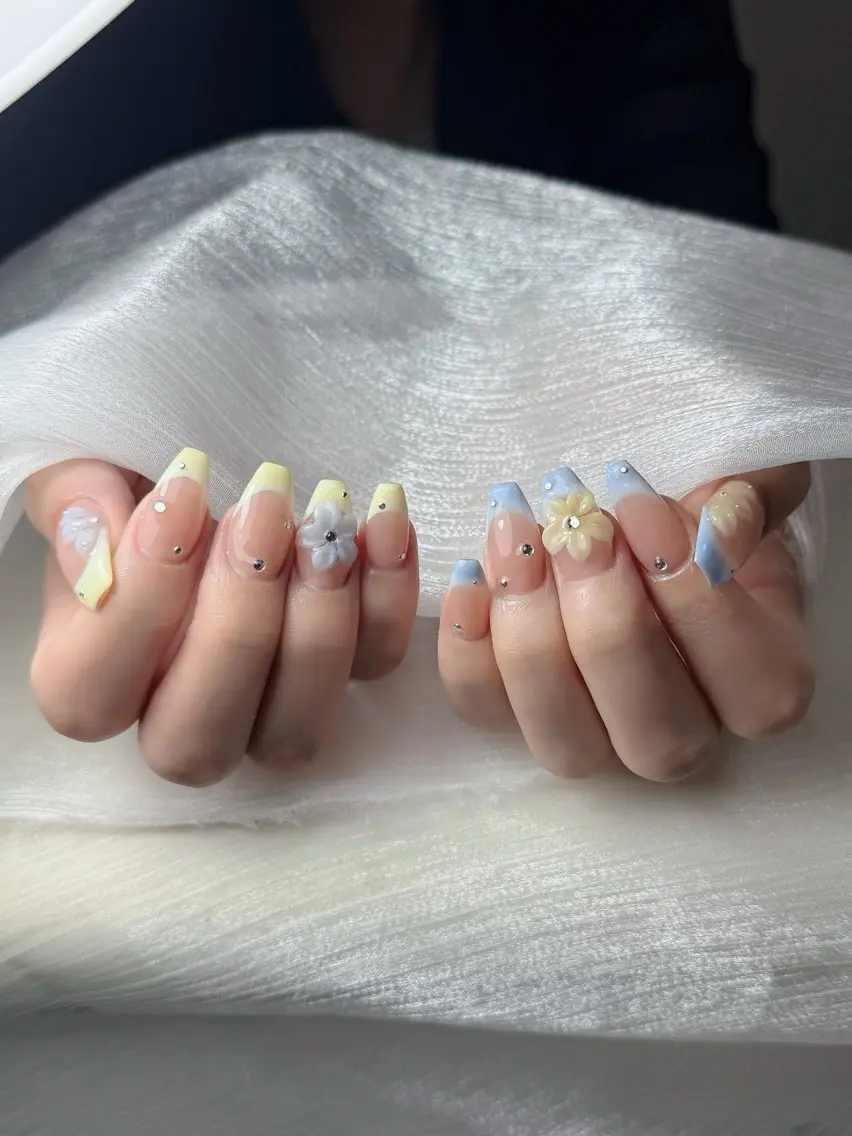 ネイル チークネイル フレンチネイル グラデーション 韓国ネイル マグネットネイル ハンドネイル Hana Nailのネイルデザイン