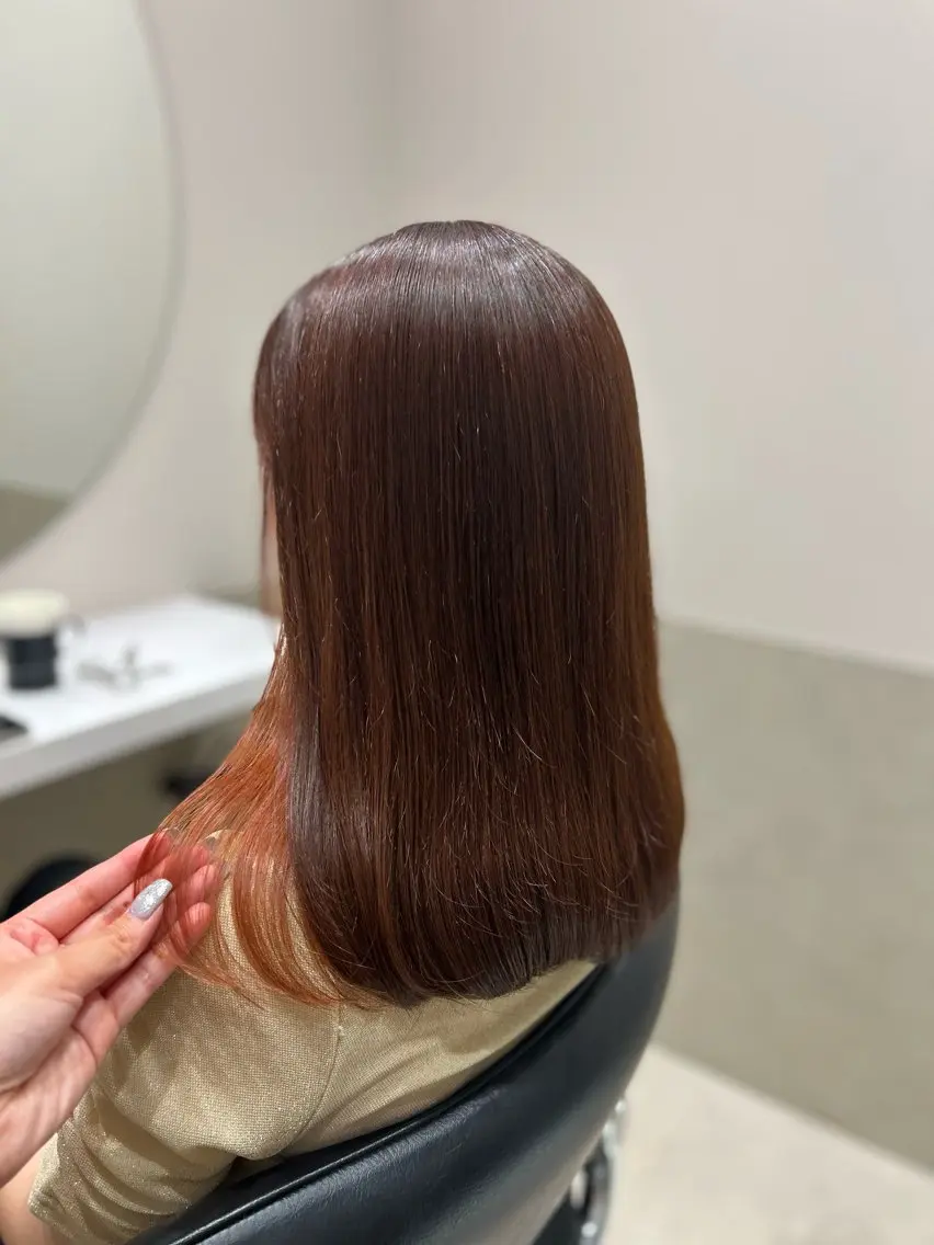 セミロング カラー ヘアアレンジ ヘアカラー トリートメント mai🍑暖色カラー /レイヤー💖のヘアスタイル