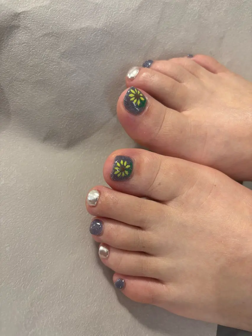 ネイル フットネイル 持ち込み フットネイル 【 Lea's 】 kaedeのネイルデザイン