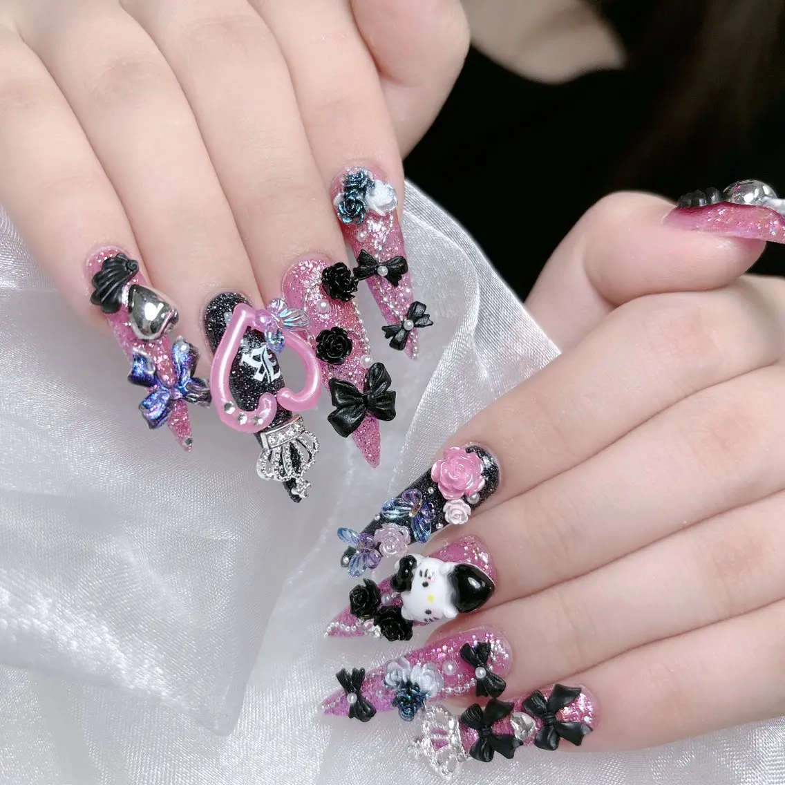 ネイル 成人式 ジェルネイル ロングネイル マグネットネイル ミディアムネイル ハンドネイル MoMoA Nail ネイル長さ出し専門店のネイルデザイン