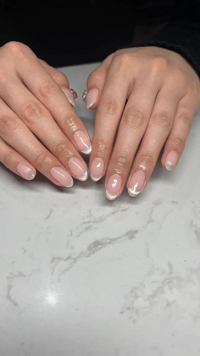 ネイル フレンチネイル マグネットネイル マグネットフレンチ LeaLea nails.のネイルデザイン