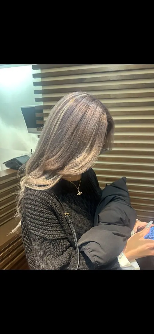 メンズ特化シャドウパ ーマラウンドマッシュのヘアスタイル