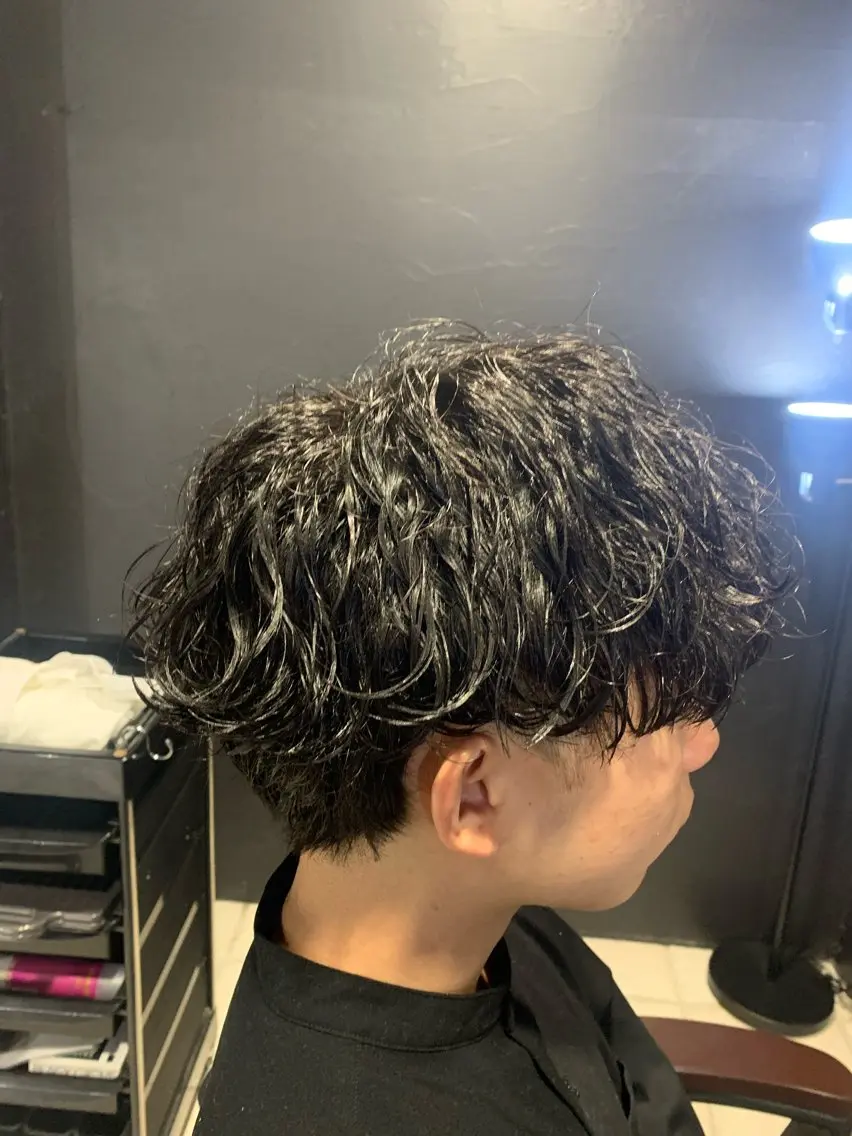 ミディアム メンズ マッシュ 波巻きパーマ メンズパーマ/難波/ 心斎橋　室園亮佑のヘアスタイル