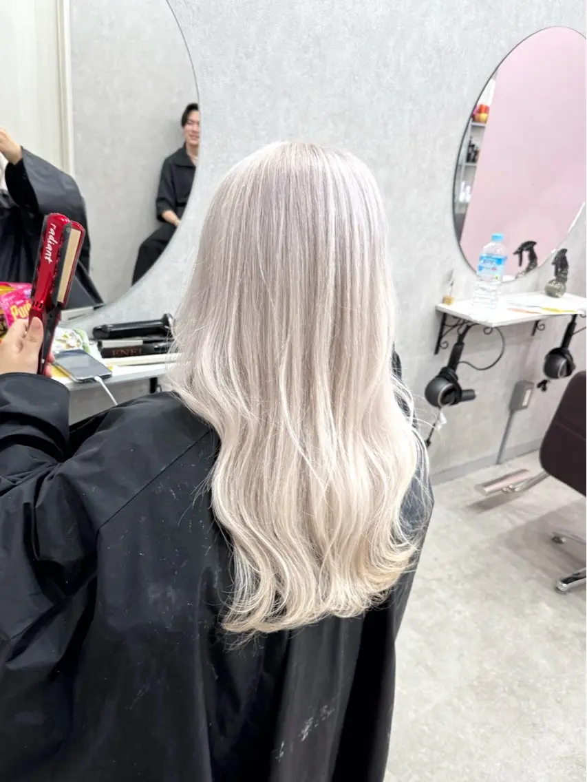 ロング カラー ヘアカラー トリートメント ヘッドスパ ハイトーン・ブリーチ ムラ修正 八須 錬のヘアスタイル