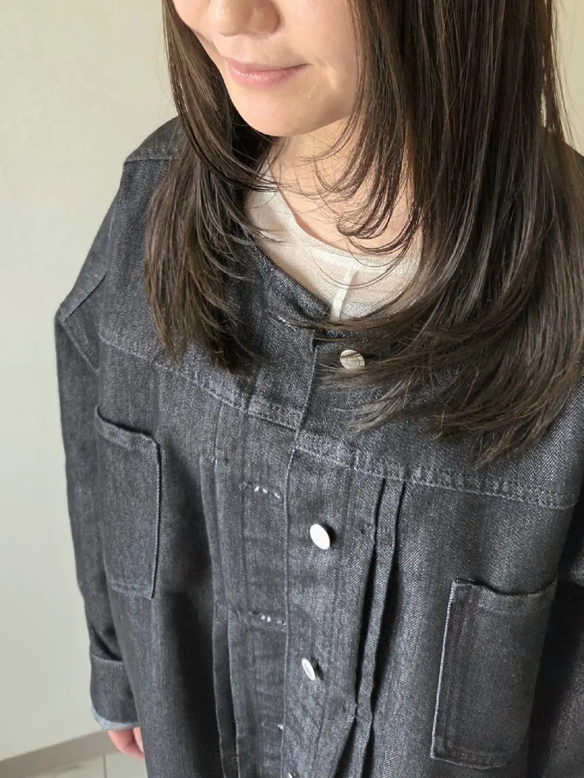 カラー セミロング ブラウンカラー レイヤーカット Era Hatsuneのヘアスタイル