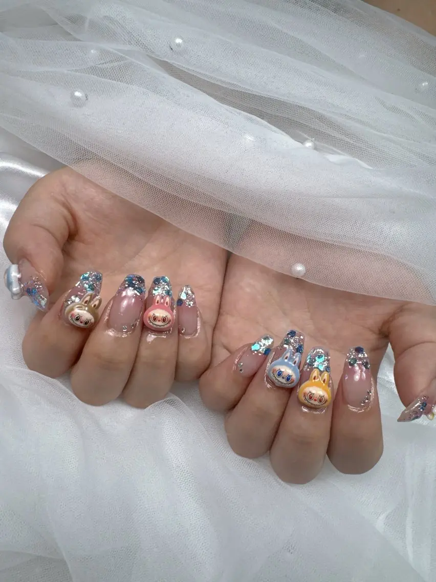 ネイル アートネイル チークネイル ドット フットネイル フレンチネイル ハンドネイル Queeens nailのネイルデザイン
