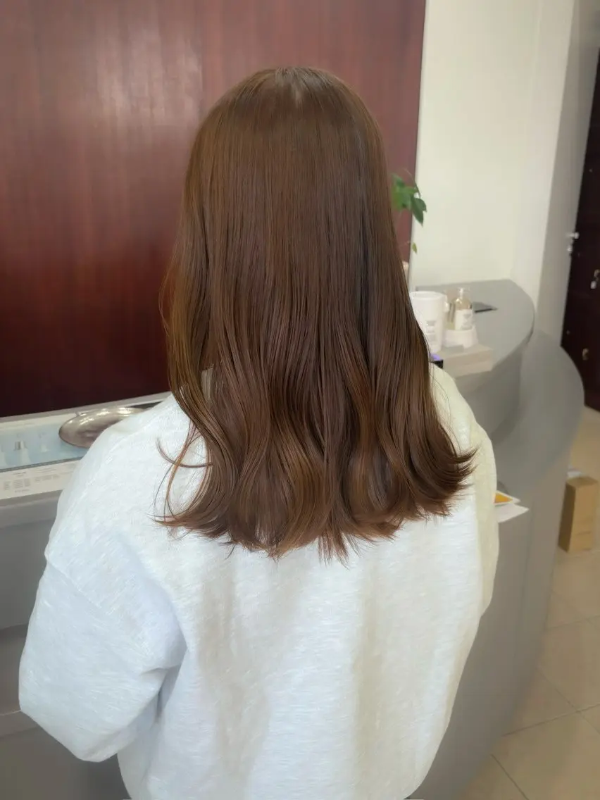 ミディアム alu yuinaのヘアスタイル