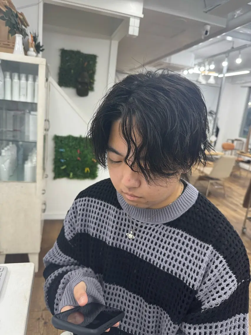 ショート パーマ メンズ センターパート メンズパーマ メンズ特化サロン ユウヘイのヘアスタイル