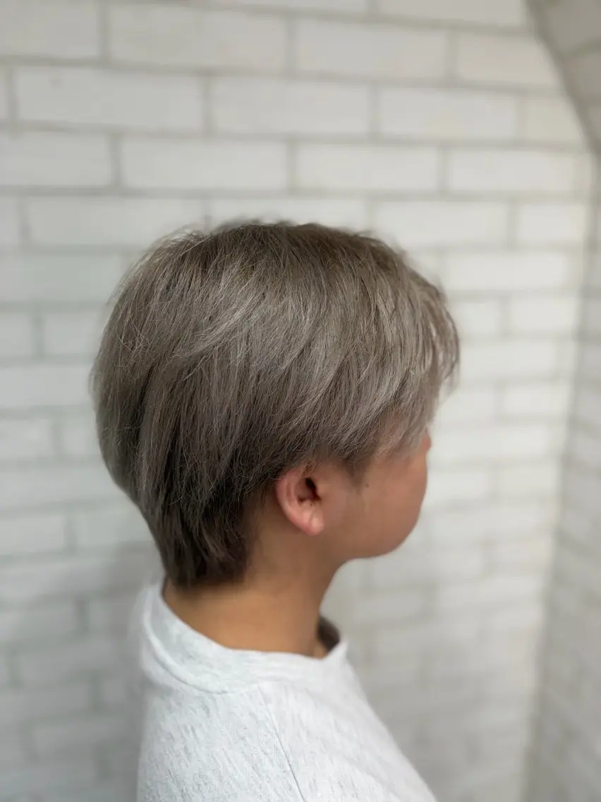 ショート カラー メンズ ヘアカラー トリートメント ヨシダ フミノリのヘアスタイル
