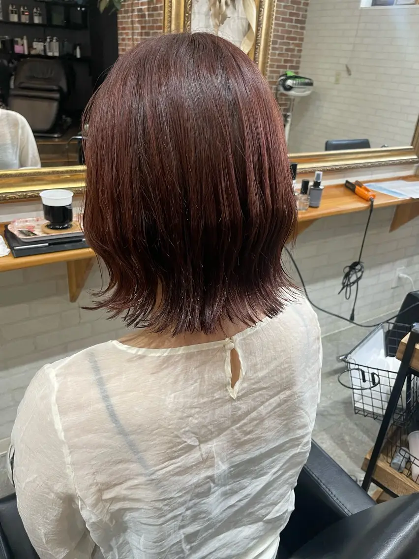 ミディアム カラー ボブ くびれヘア カット ヘアカラー 寺本 早希のヘアスタイル
