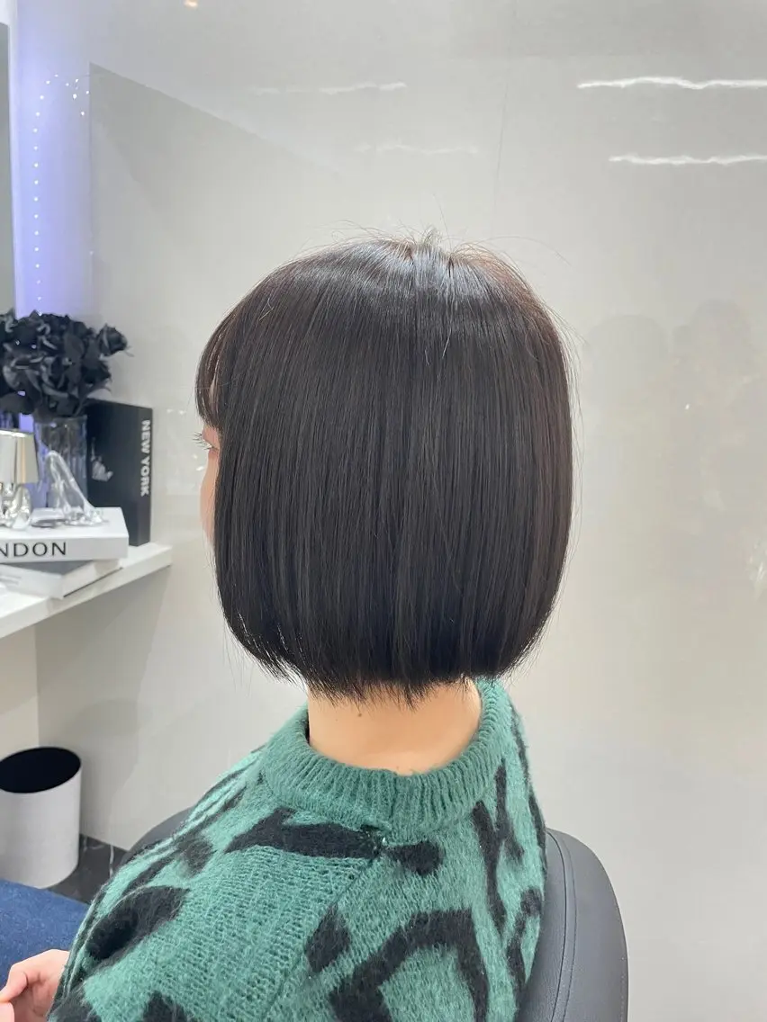 ミディアム カラー ベージュカラー オリーブベージュ ボブ タッセルカット Blue/博多/ 水口莉沙のヘアスタイル