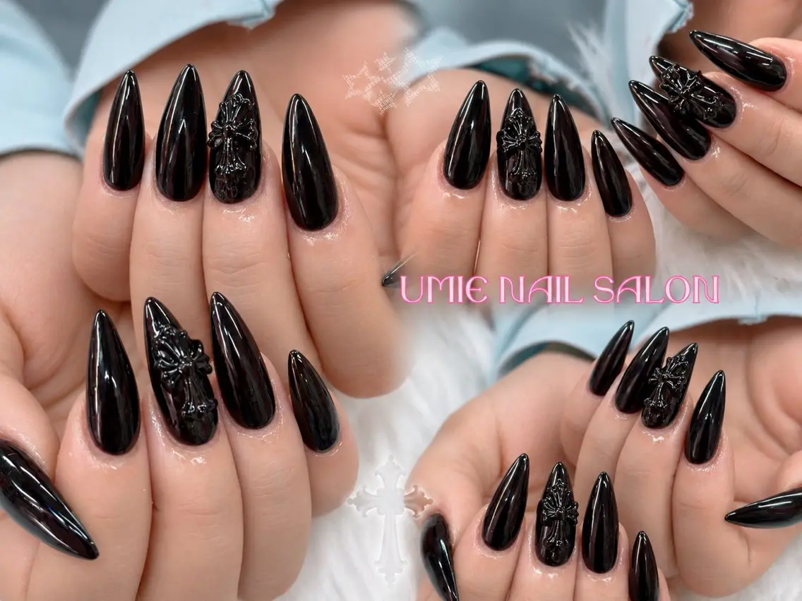 ネイル フットネイル フレンチネイル ジェルネイル ガラスフレンチ マグネットネイル UMIE NAIL SALONのネイルデザイン