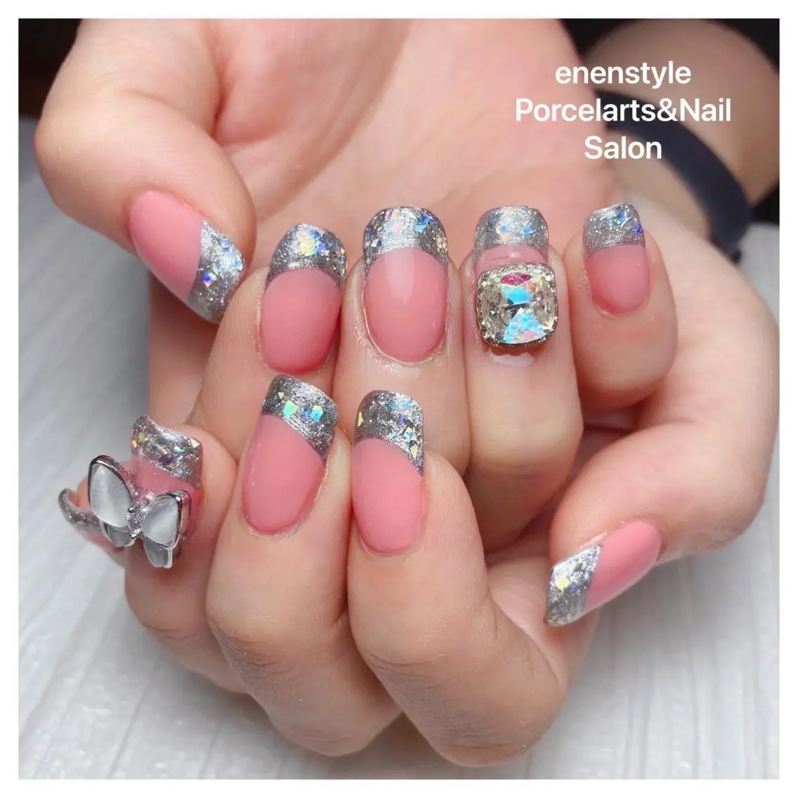 ミディアム ネイル アイブロウ 🐾enen style 🐾のネイルデザイン