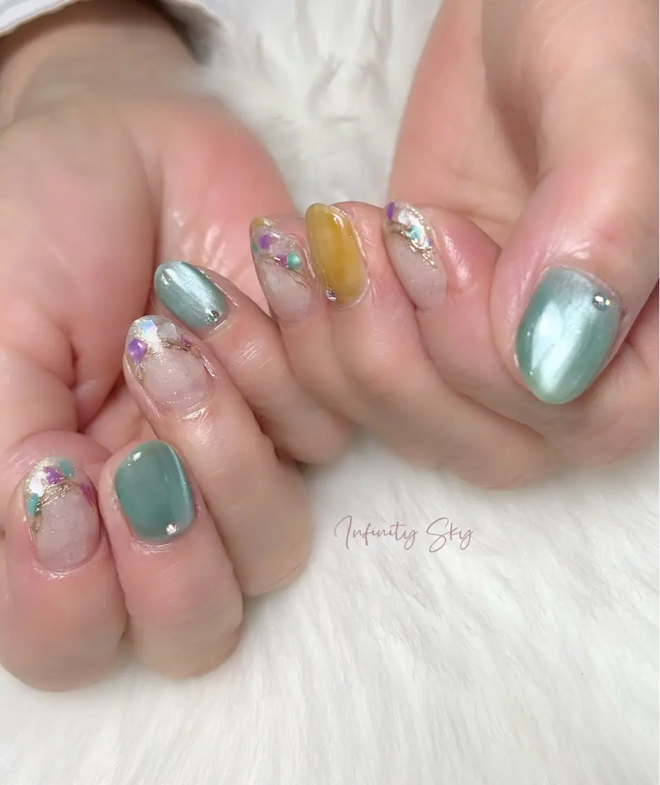 ネイル フレンチネイル 夏ネイル infinity skyのネイルデザイン