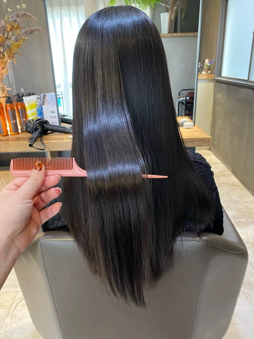 ロング トリートメント インナーカラー🌈 サイトウ ミズキのヘアスタイル