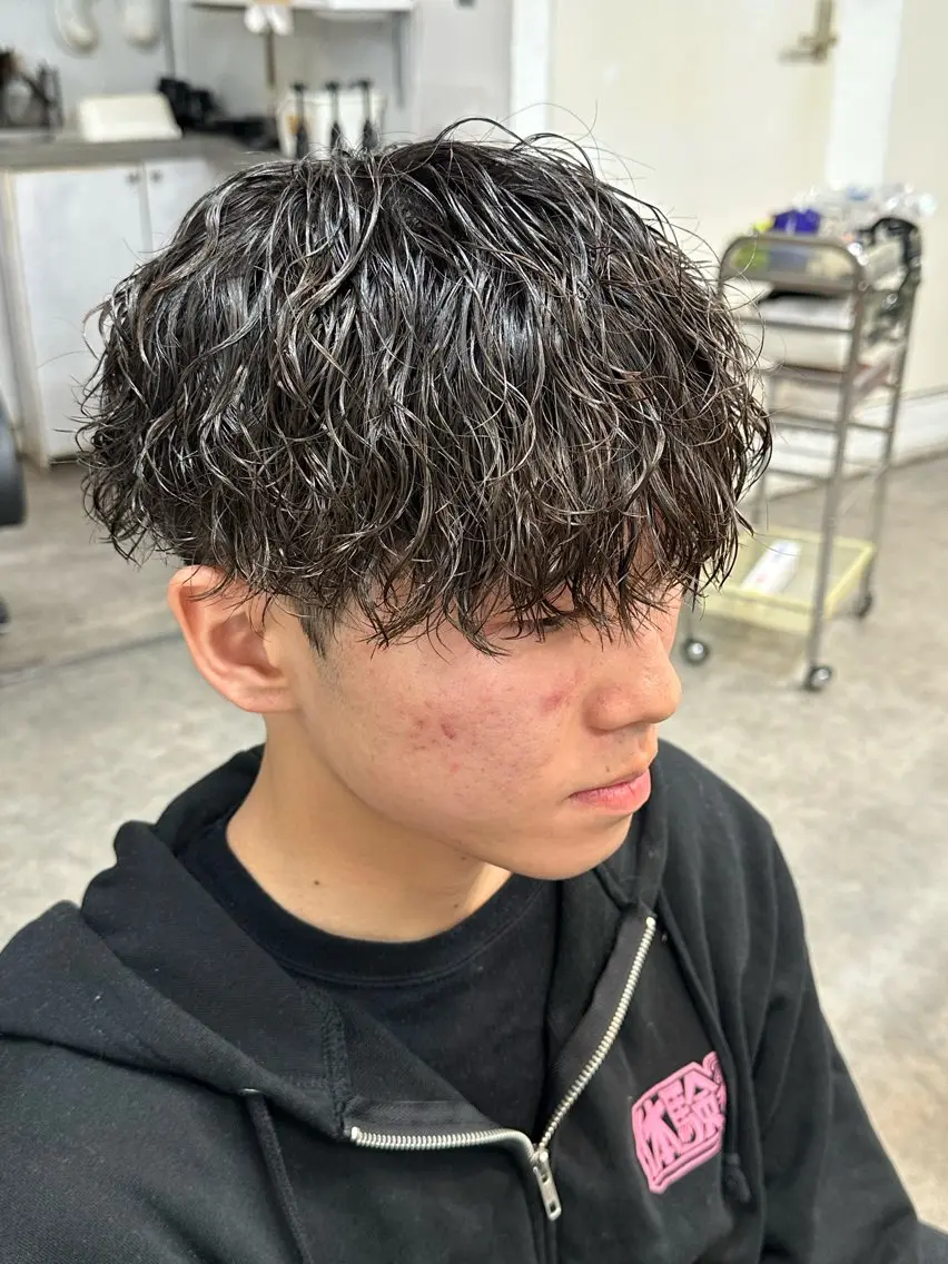 パーマ メンズ フェザーパーマ マッシュ メンズパーマ 学生（メンズ向け） メンズツイストパーマ パーマ fifth/メンズ ボブ特化/カズのヘアスタイル