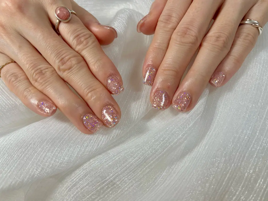ネイル オーロラネイル フットネイル フレンチネイル ジェルネイル ハート ハンドネイル kiki nail たまプラーザのネイルデザイン
