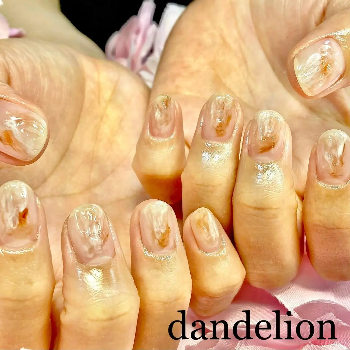 ネイル ハンドネイル ハンドケア dandelion ダンデライオンのネイルデザイン