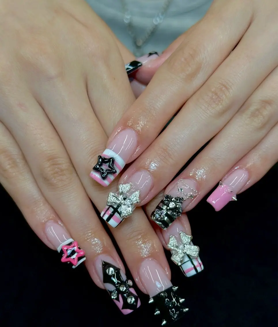 ネイル ジェルネイル 韓国ネイル ロングネイル ピンク リボン Iconic Nailのネイルデザイン