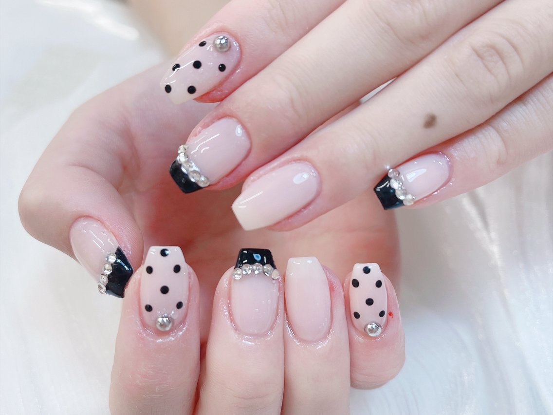 ネイル チークネイル 成人式 フレンチネイル グラデーション 氷ネイル・うるうるネイル ハンドネイル DUO   MI nail salonのネイルデザイン