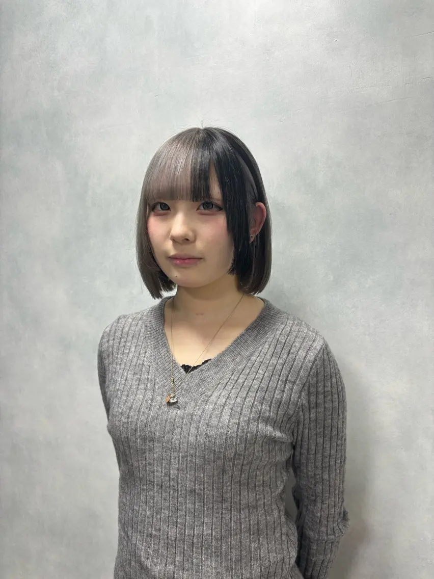 ショート カラー ブリーチ ダブルカラー ハイトーンカラー シルバー ホワイトシルバー ravens代表 ヒロムのヘアスタイル