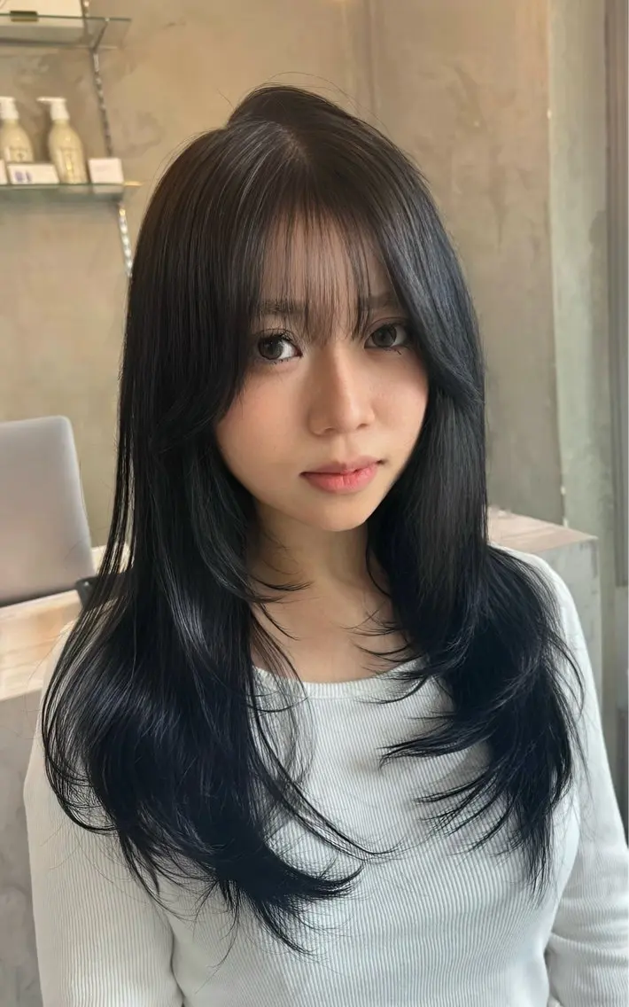 セミロング ハッシュカット 髪質改善 レイヤーカット トリートメント カット ヘアカラー トリートメント 韓国レイヤー🇰🇷 美髪縮毛矯正🫧拓海のヘアスタイル