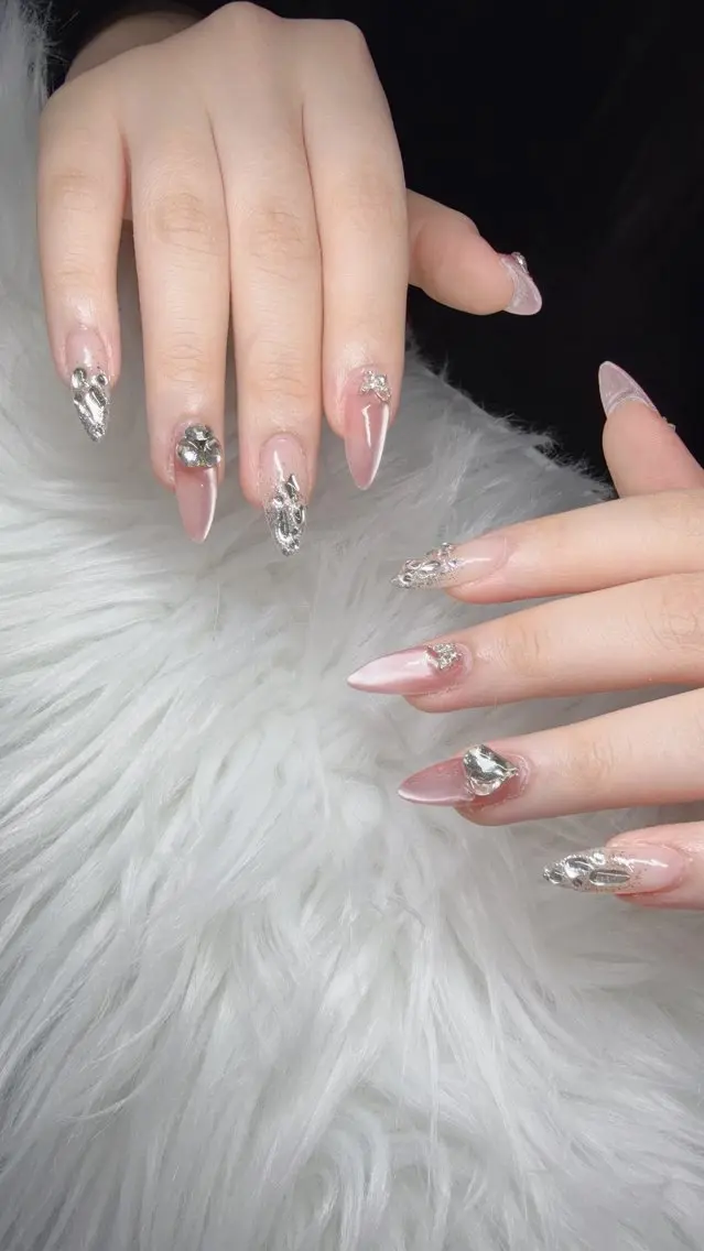 ネイル ハンドネイル Lee Nailsのネイルデザイン