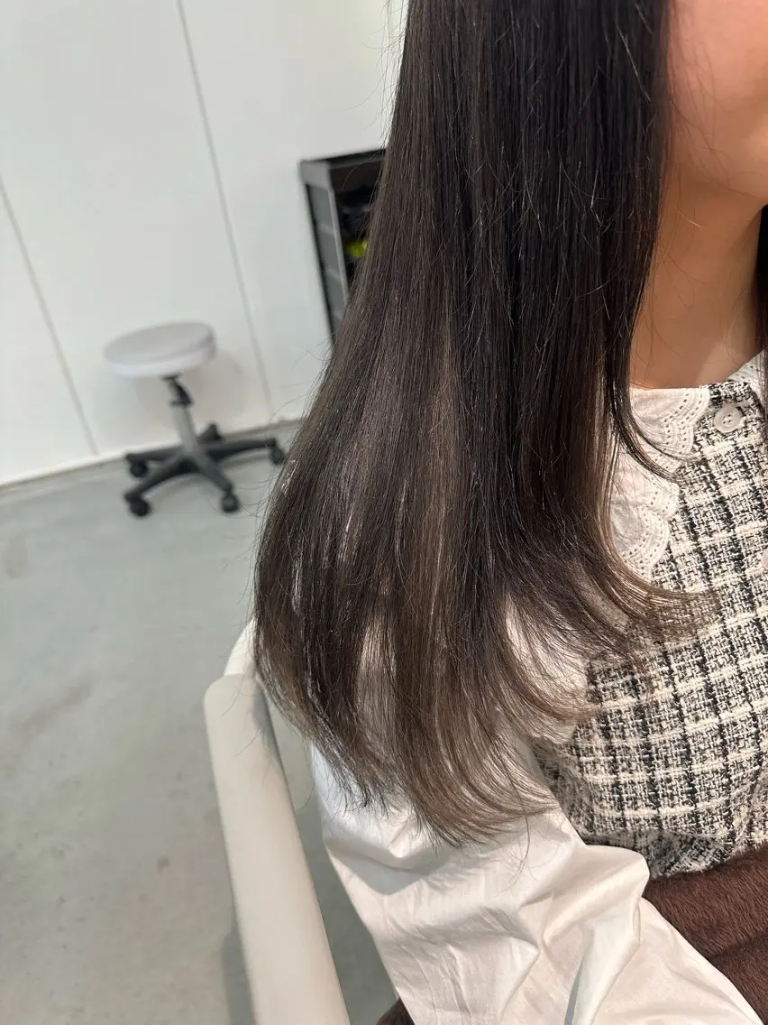 ロング レイヤーカット 松本 莉央のヘアスタイル