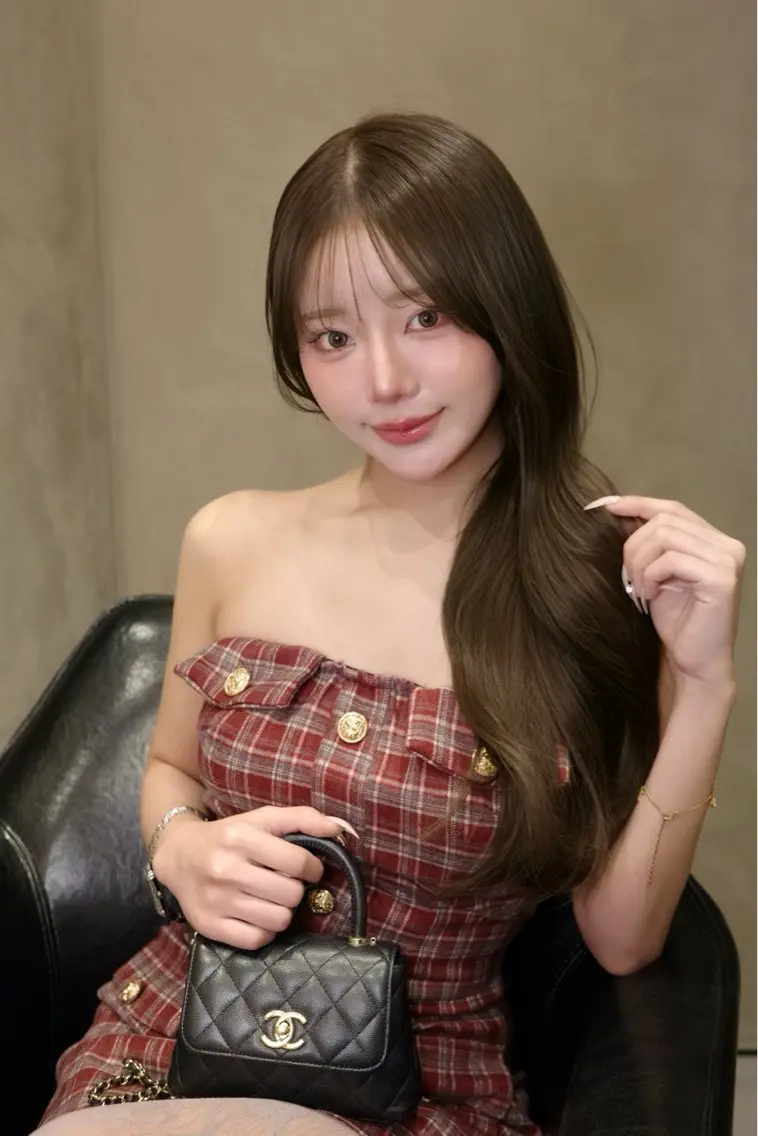 ロング 髪質改善 レイヤーカット 似合わせカット 期間限定｜青山｜ 美顔形成カットのヘアスタイル