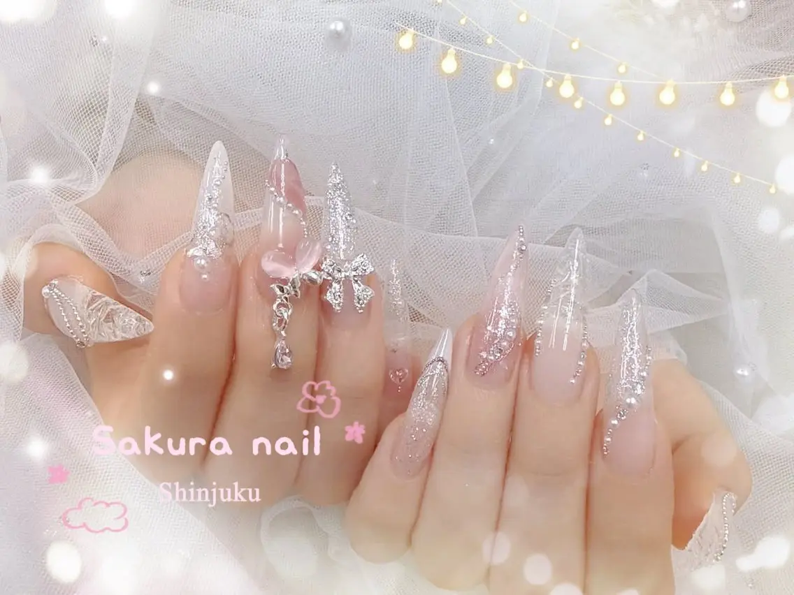 ネイル オーロラネイル クリアネイル フレンチネイル ジェルネイル ガーリー ハンドネイル Sakura Nanaのネイルデザイン