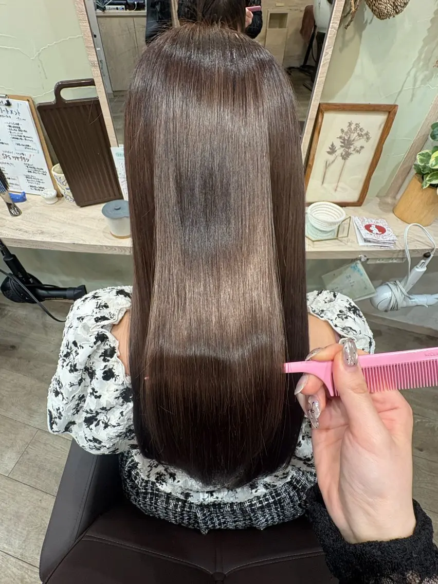 ロング カラー ブリーチ 髪質改善 🤍ちなつ /髪質改善ヘアエステのヘアスタイル