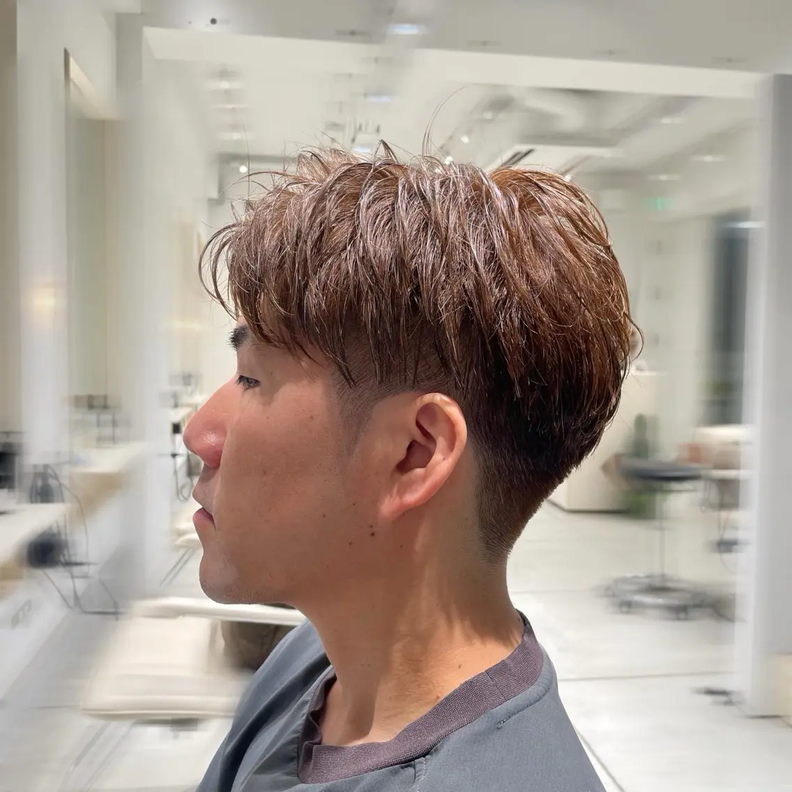 ショート カラー メンズ ブリ—チ🌈カラ— 🌀パ—マ🌿ちえのヘアスタイル
