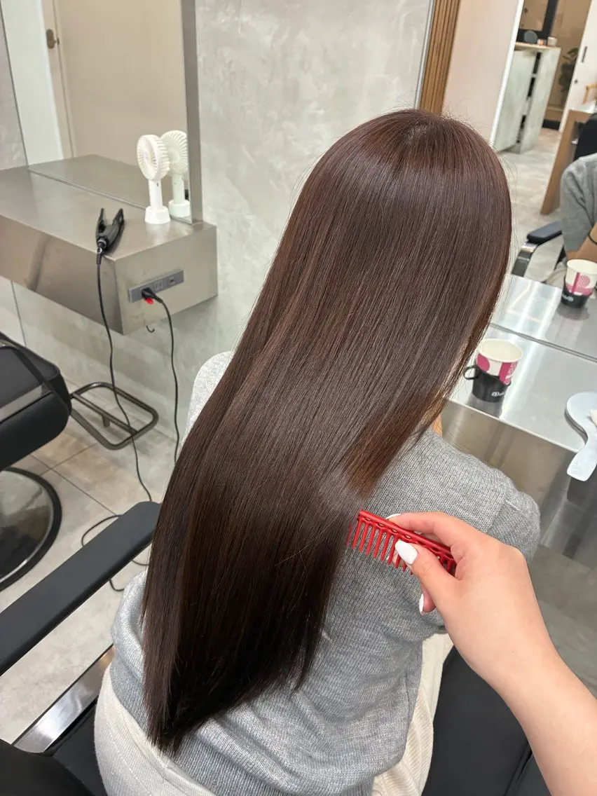 ロング カラー ブラウンカラー チョコレートブラウン カット ヘアカラー トリートメント ヘッドスパ ヘアセット 新宿/韓国ヘア レイヤー SAYAのヘアスタイル