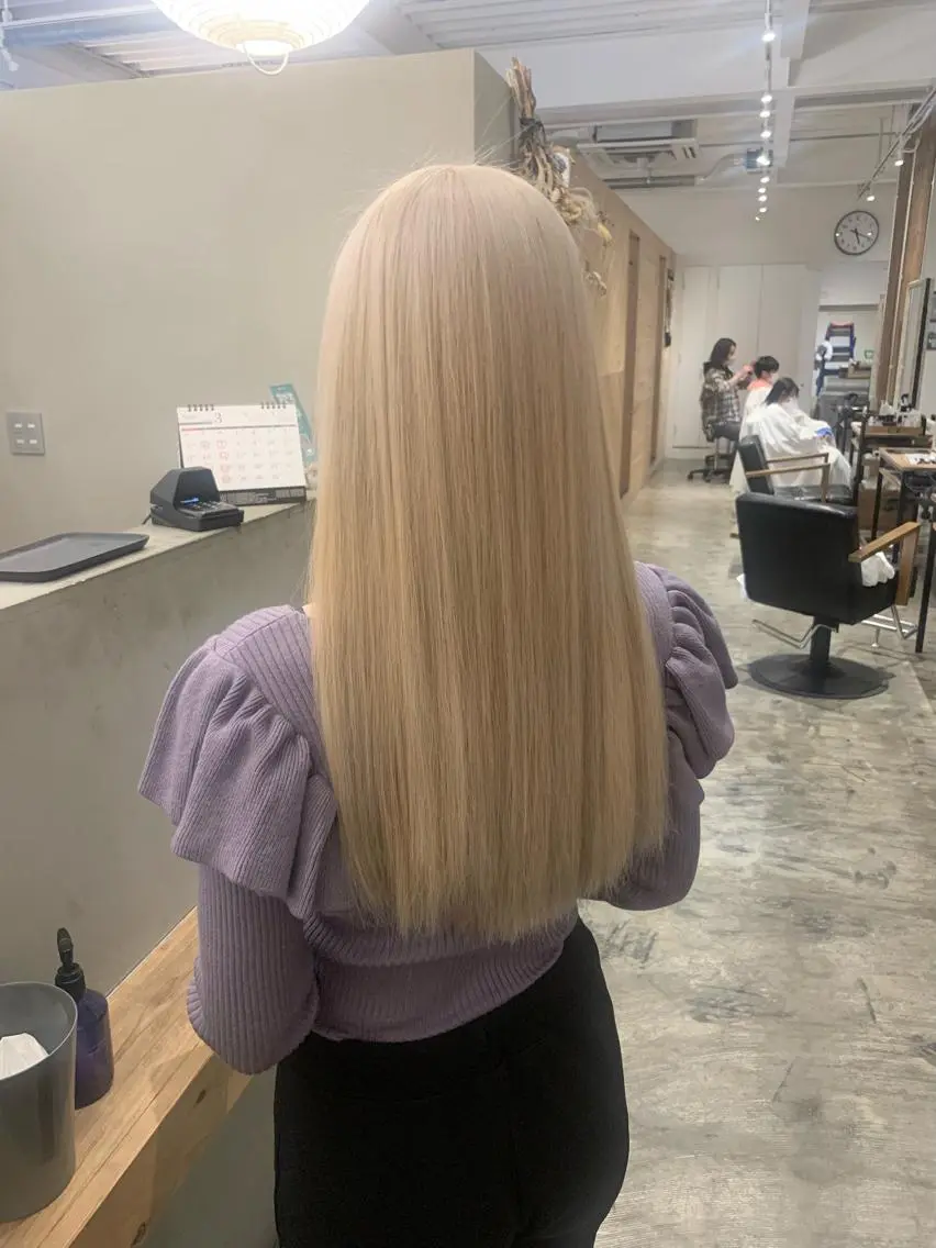 💟学生さん限定💟ハイトーンブリーチカラー×前髪カットサービス❤️‍🔥の写真