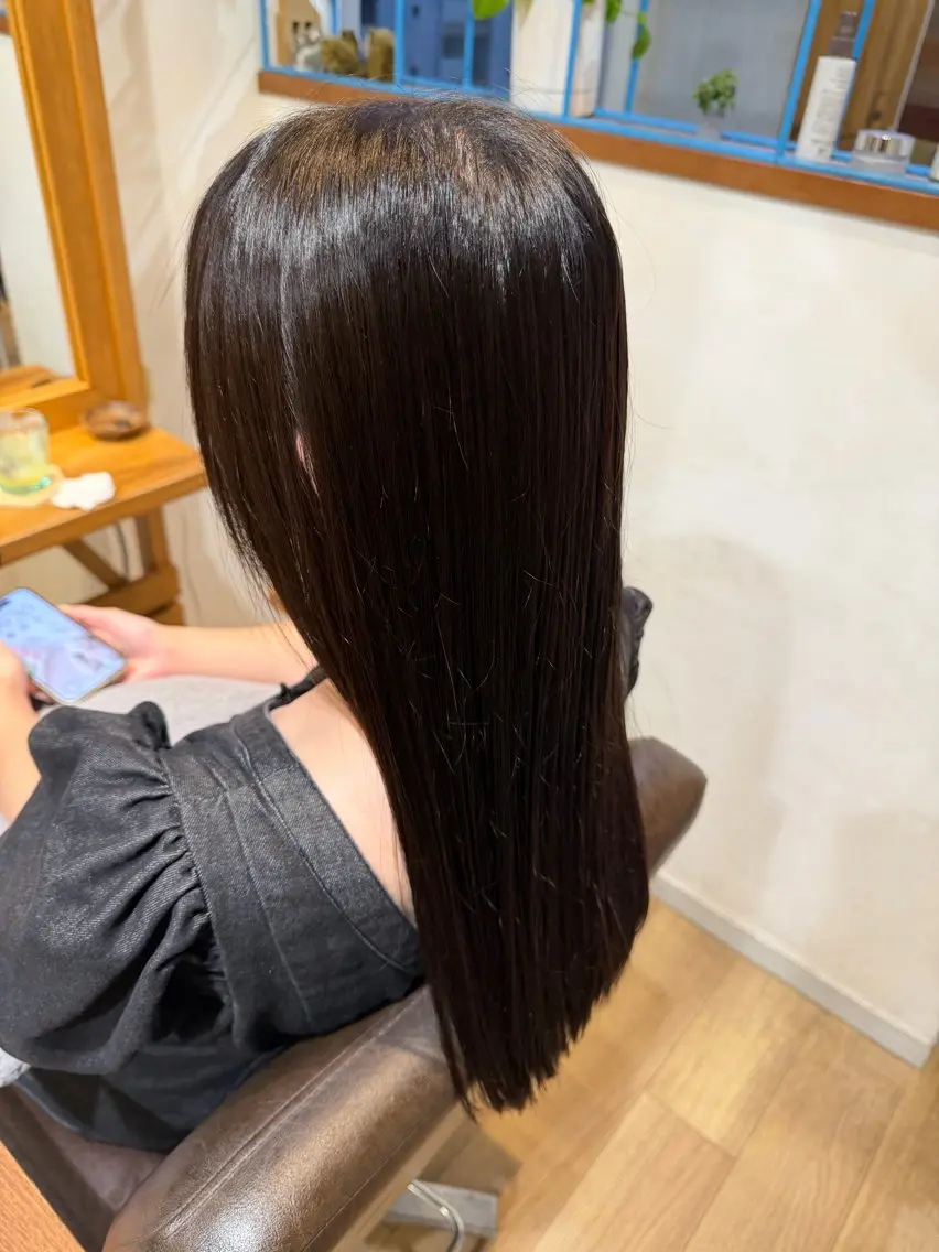 ロング カット トリートメント ヘッドスパ RENA｜透明感 カラー×癒しスパのヘアスタイル