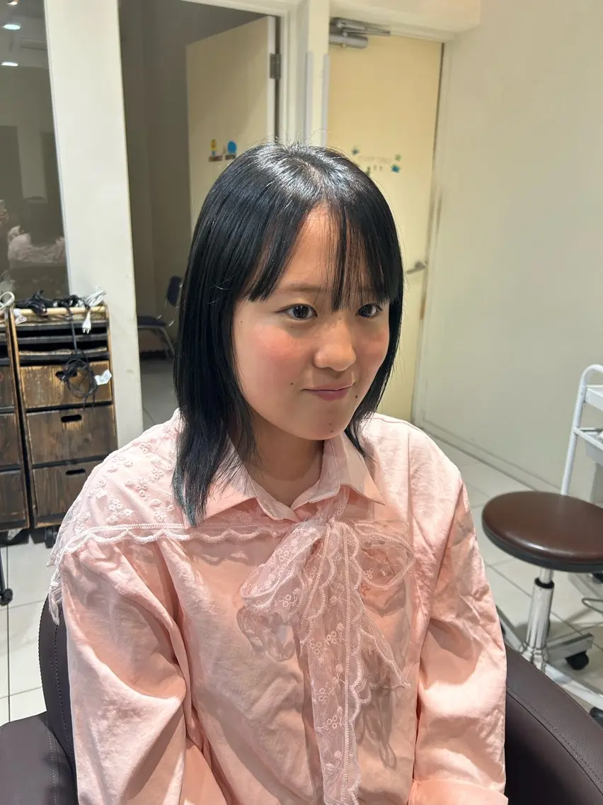 ミディアム 森山 愛有菜のヘアスタイル